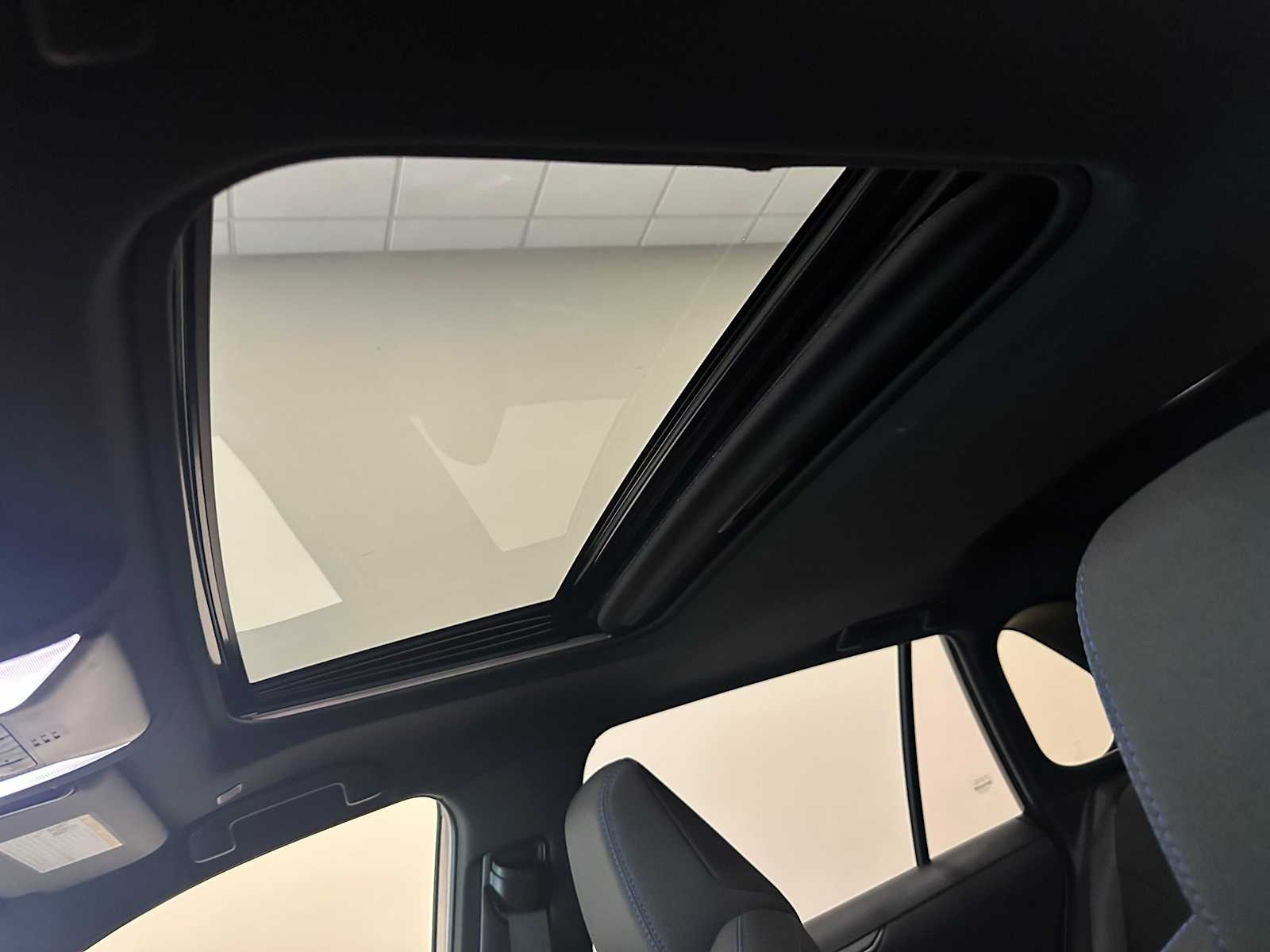 Thumbnail: 2024 Toyota RAV4 - 22