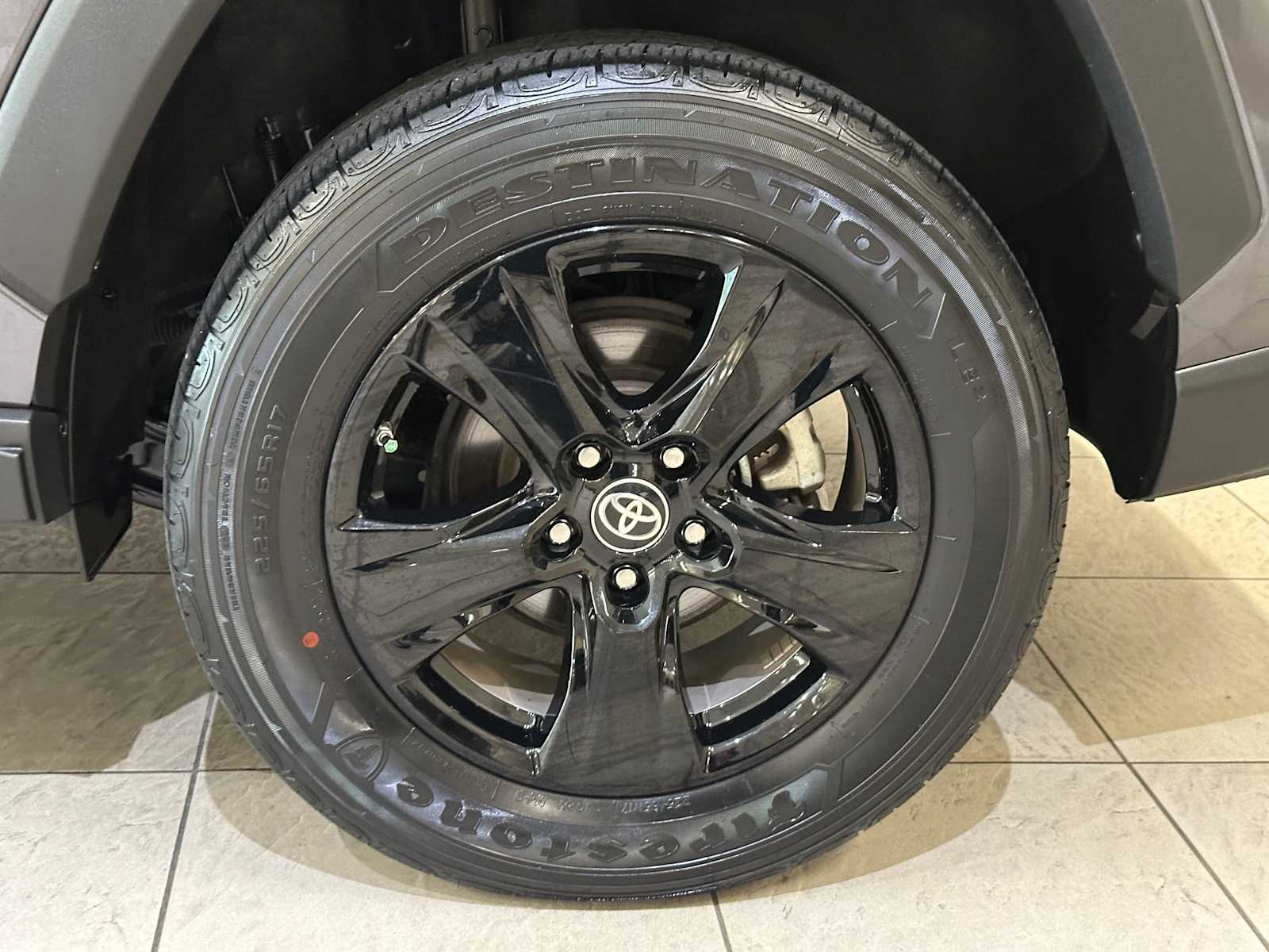 Thumbnail: 2022 Toyota RAV4 - 8