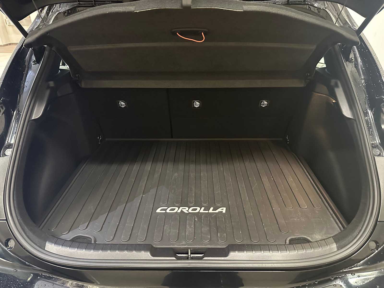 Thumbnail: 2023 Toyota Corolla - 29