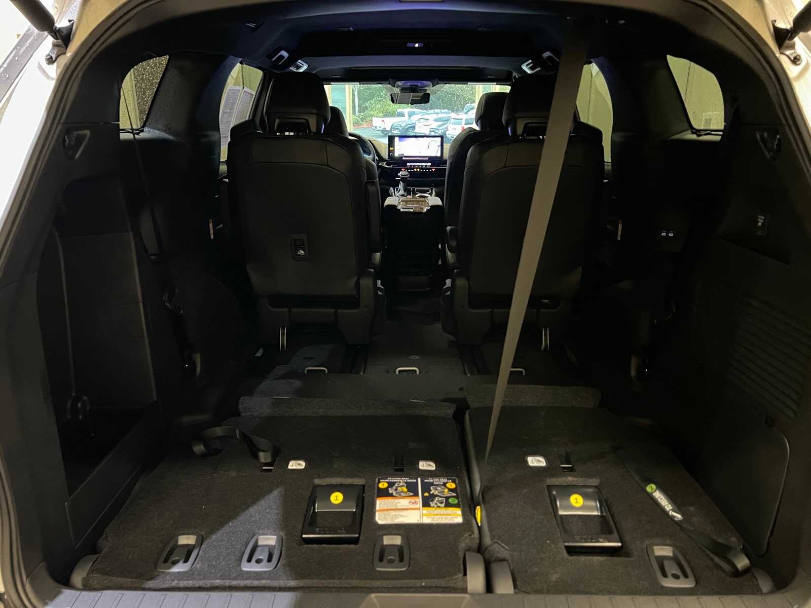 Thumbnail: 2025 Toyota Sienna - 29