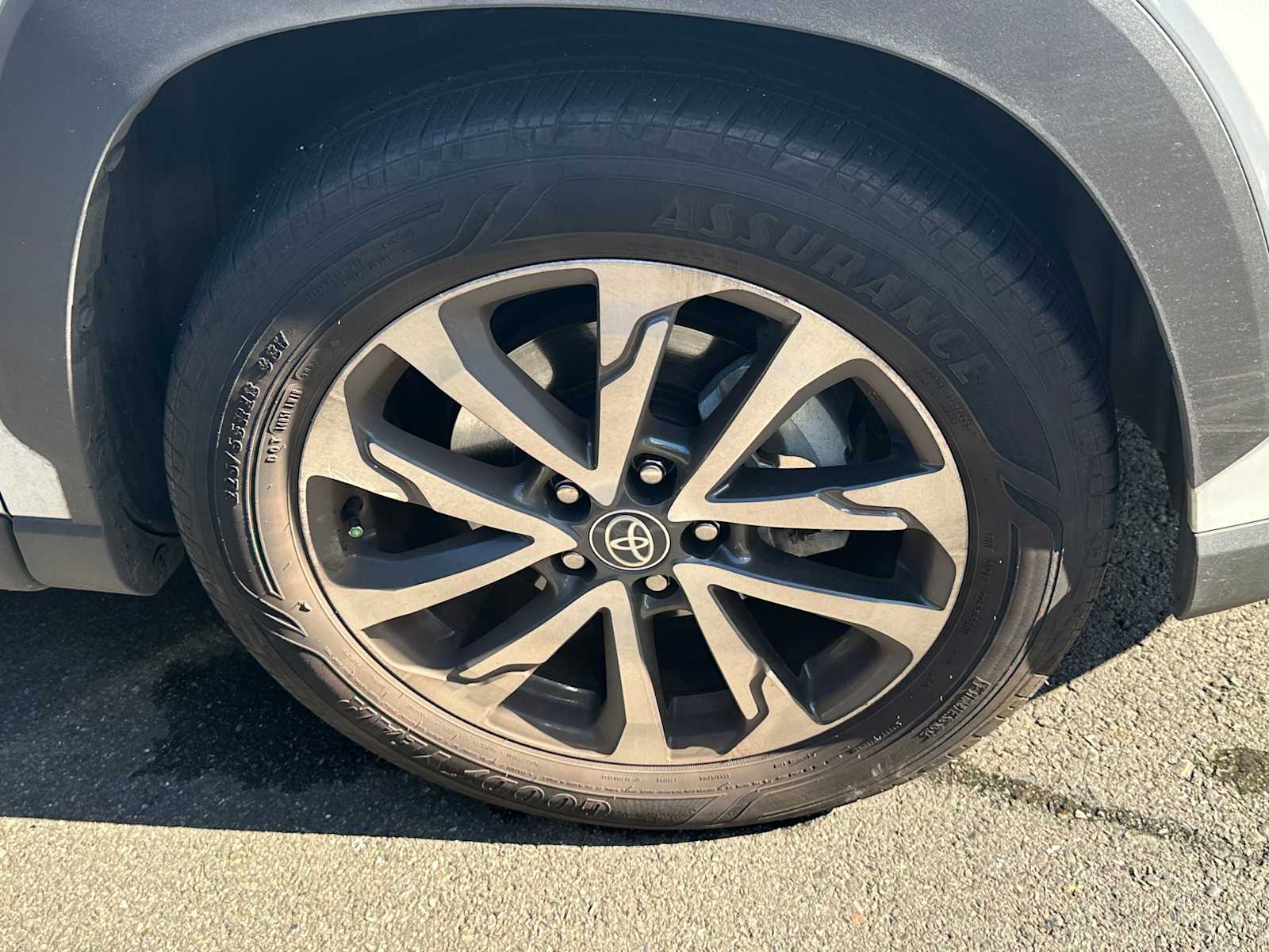 Thumbnail: 2023 Toyota Corolla Cross - 4