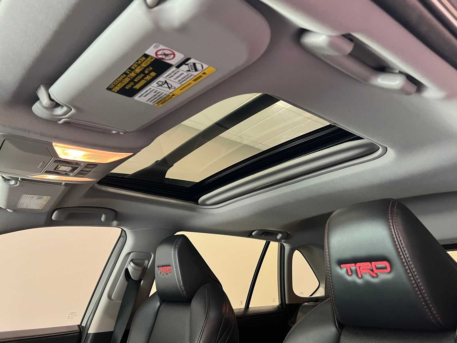 Thumbnail: 2020 Toyota RAV4 - 17