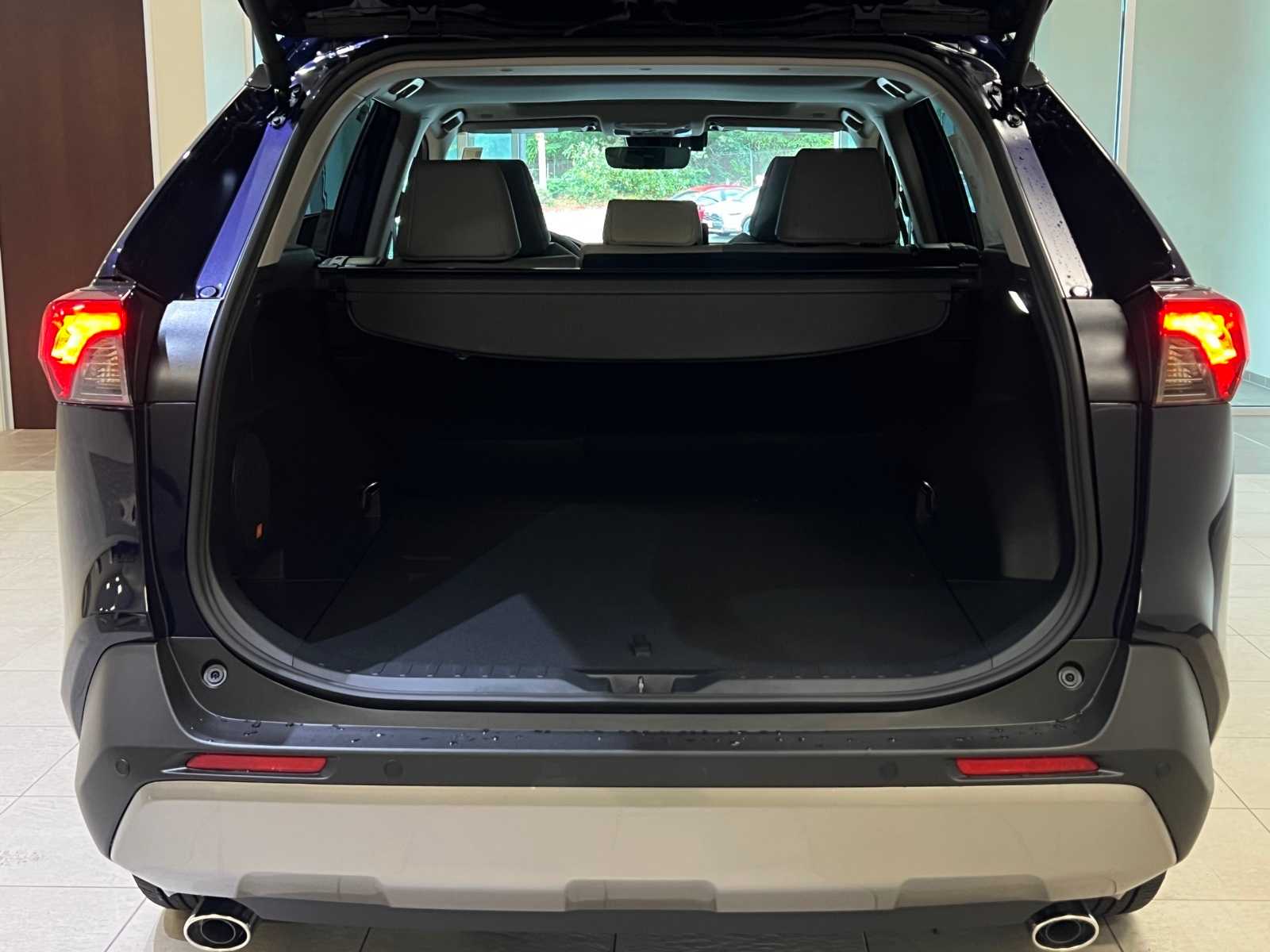 Thumbnail: 2025 Toyota RAV4 - 30