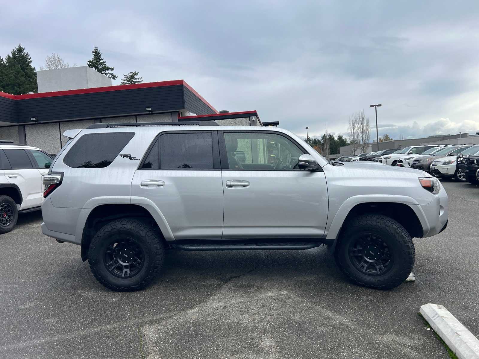 Thumbnail: 2019 Toyota 4Runner - 7