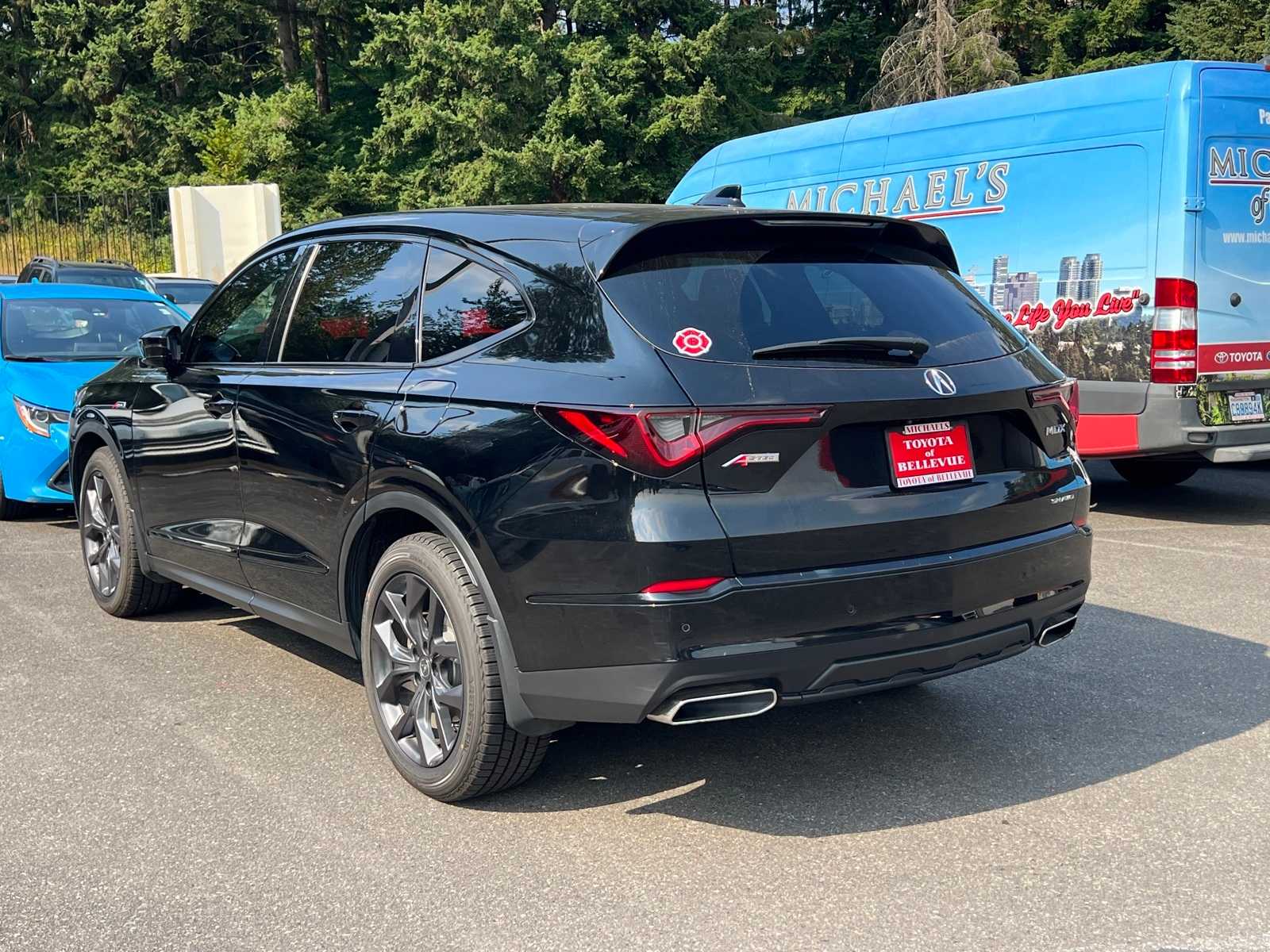 Thumbnail: 2023 Acura MDX - 7
