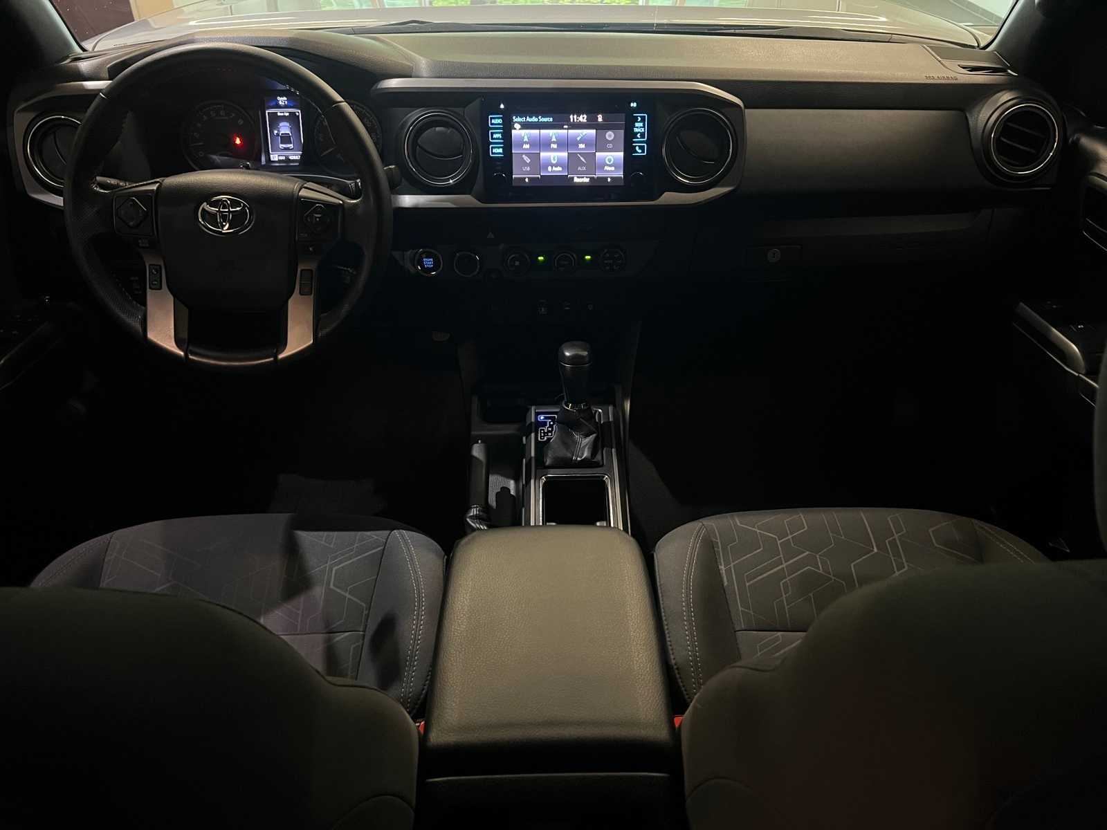 Thumbnail: 2019 Toyota Tacoma - 8