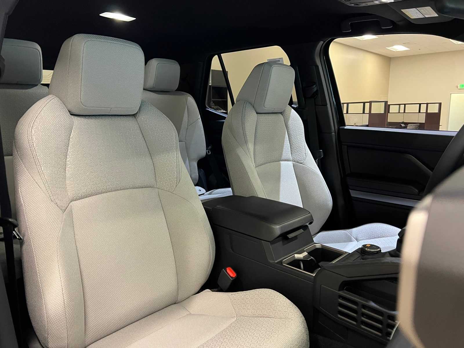 Thumbnail: 2025 Toyota 4Runner - 14