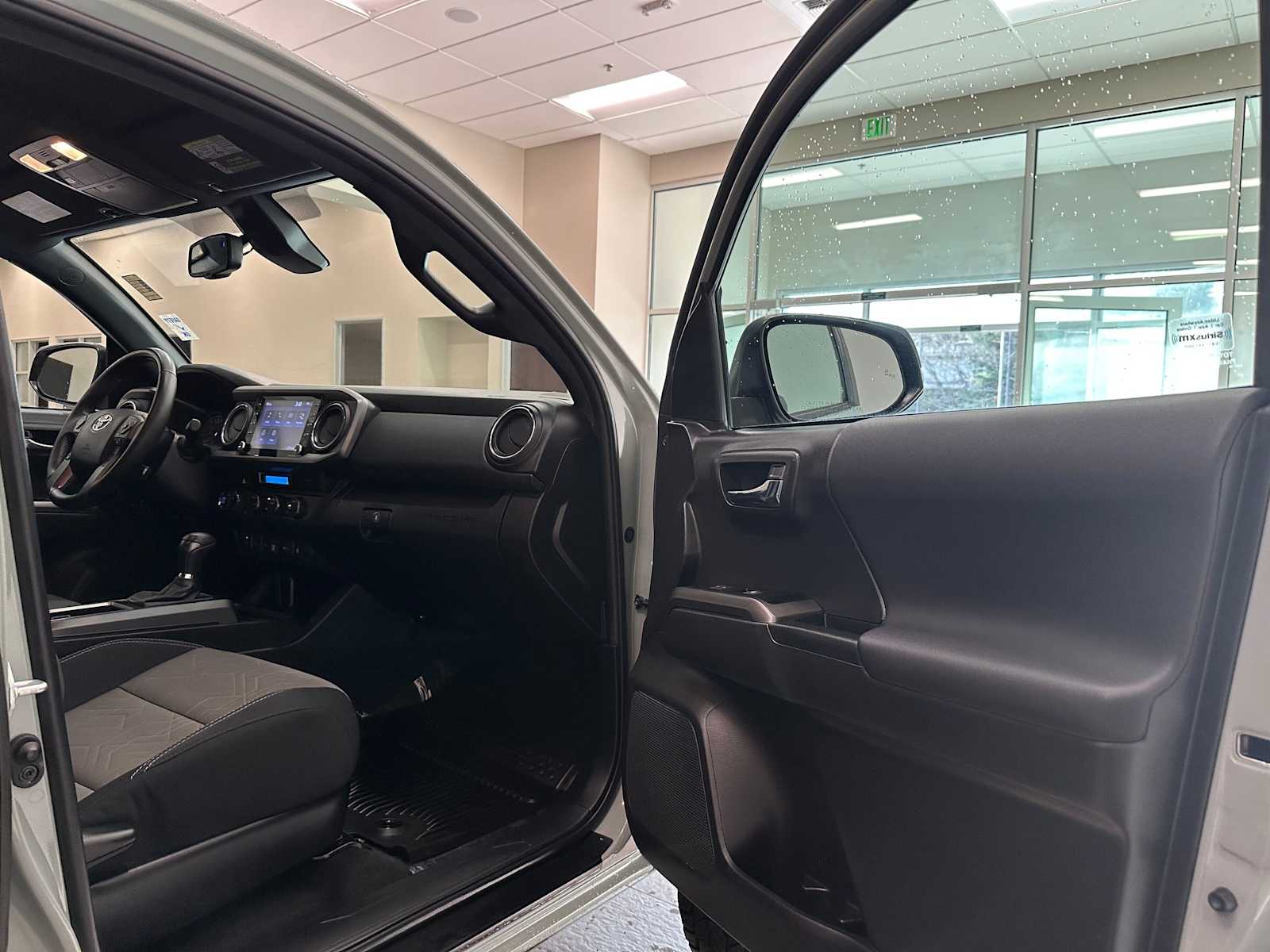 Thumbnail: 2022 Toyota Tacoma - 27