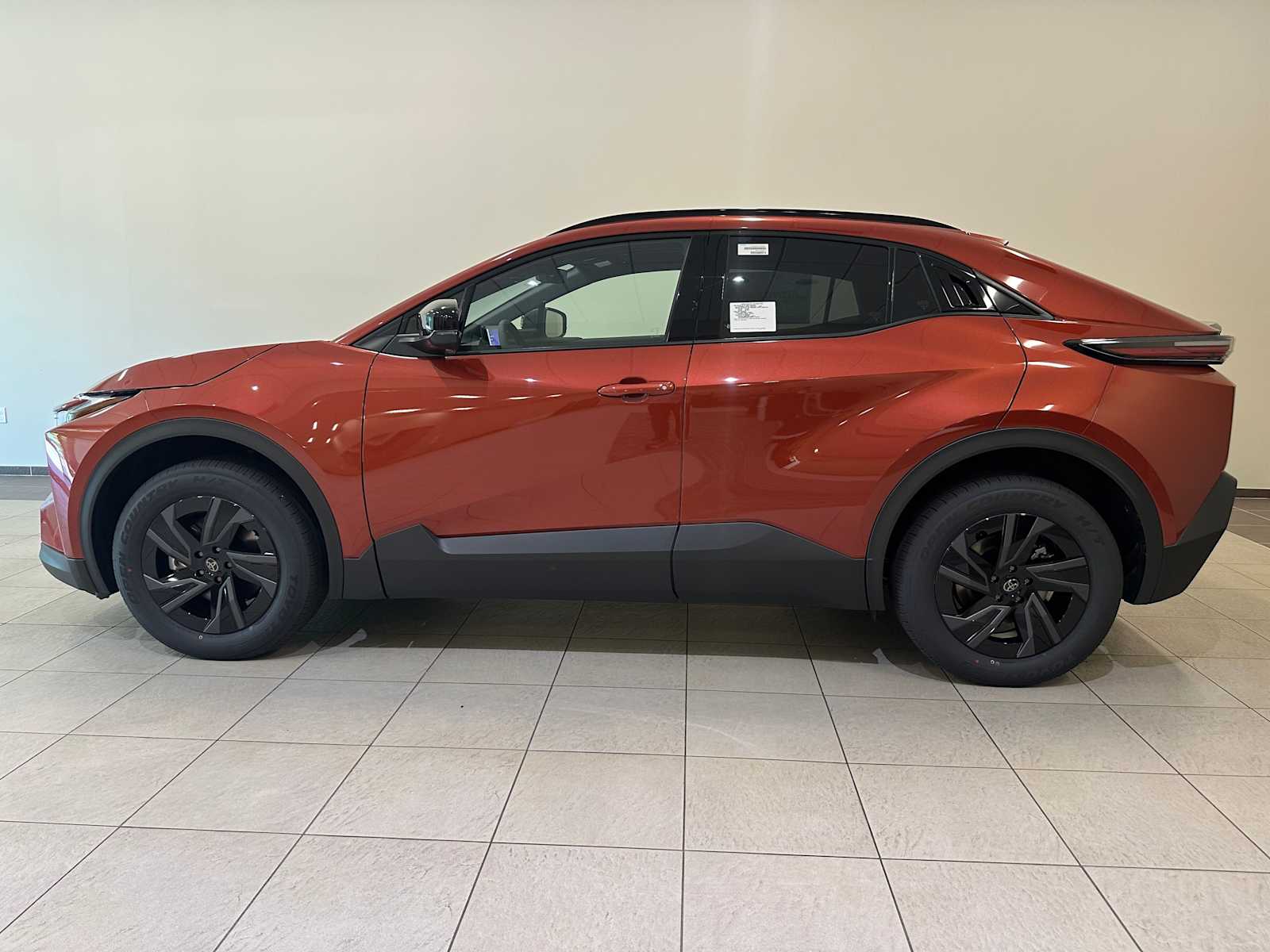 Thumbnail: 2026 Toyota C-HR - 2