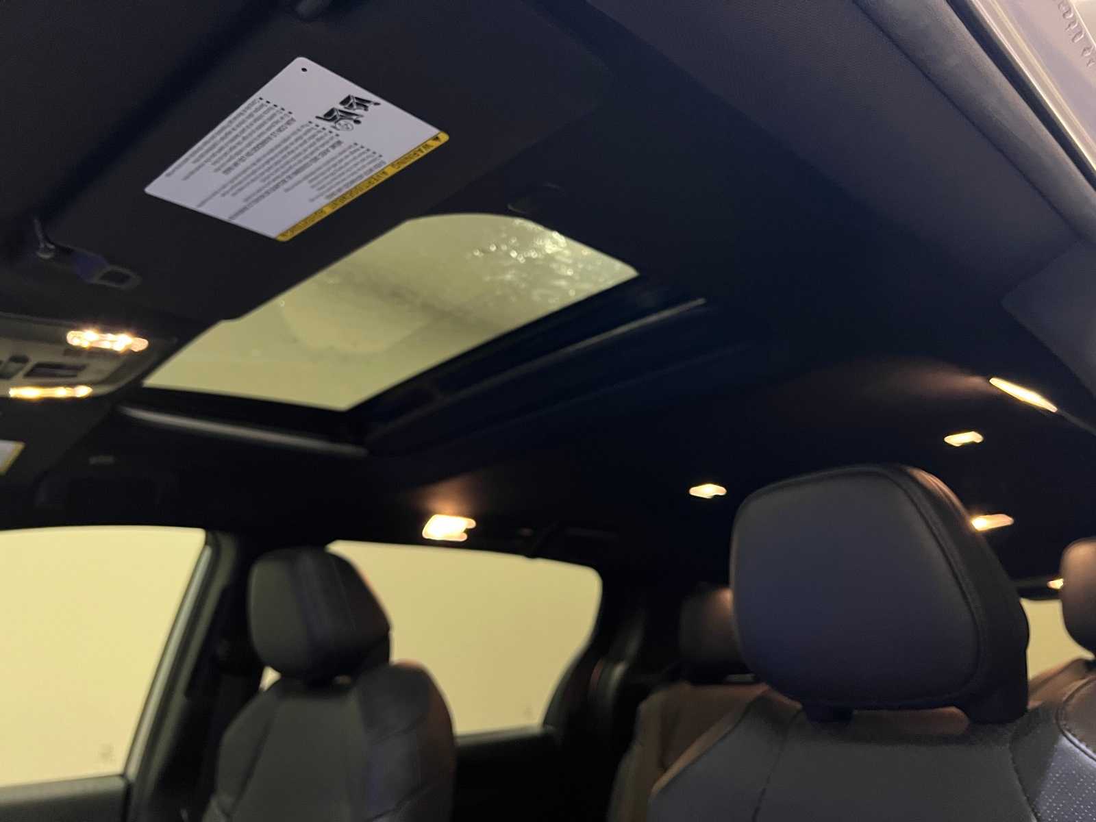 Thumbnail: 2025 Toyota Sienna - 17