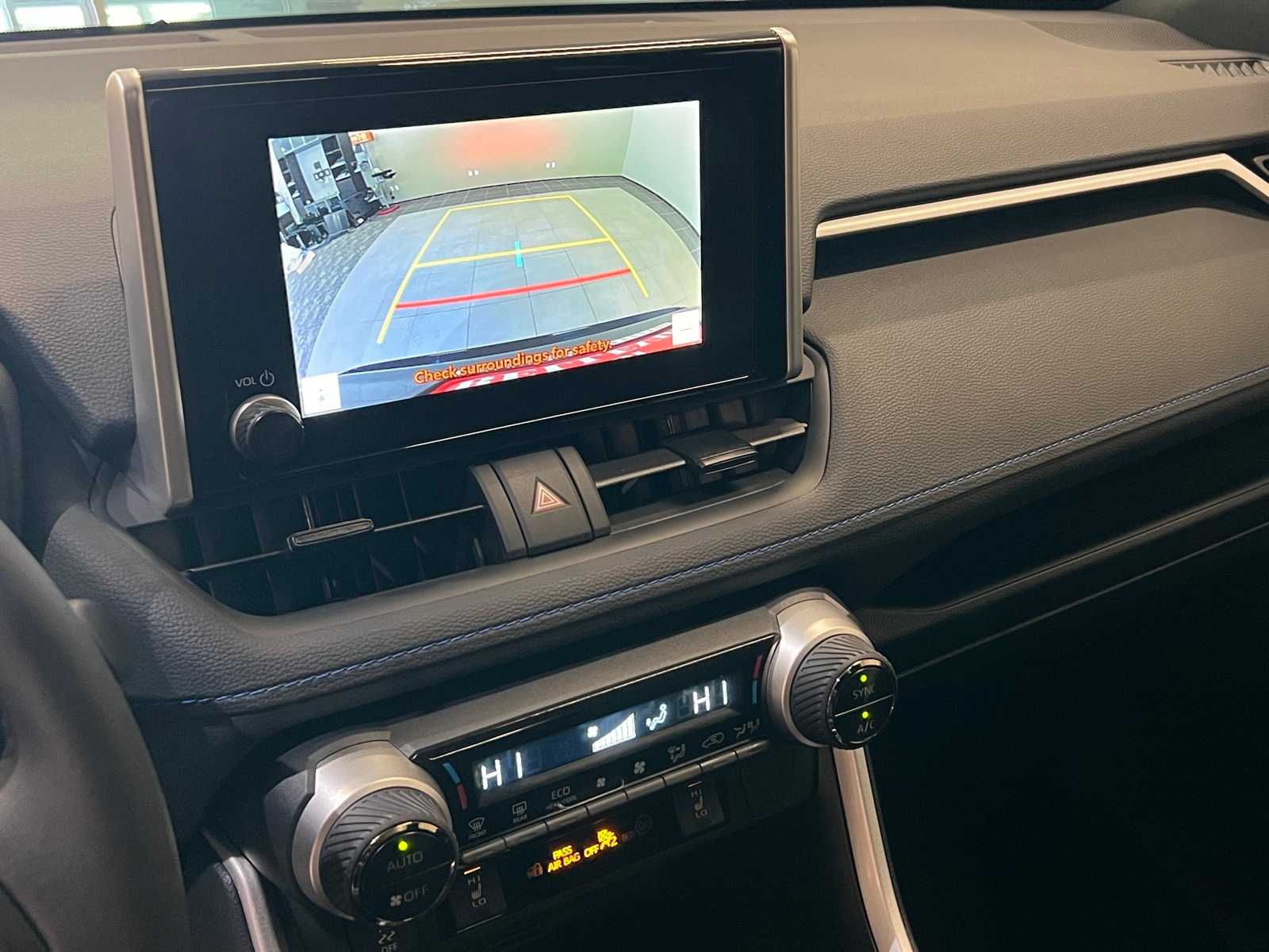 Thumbnail: 2025 Toyota RAV4 - 27