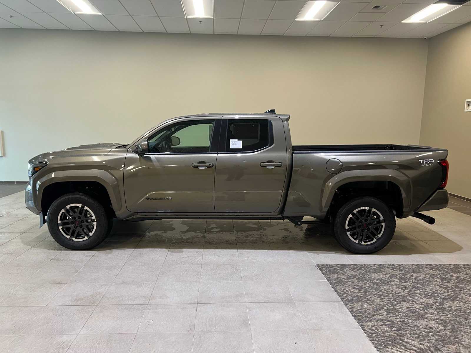 Thumbnail: 2025 Toyota Tacoma - 3