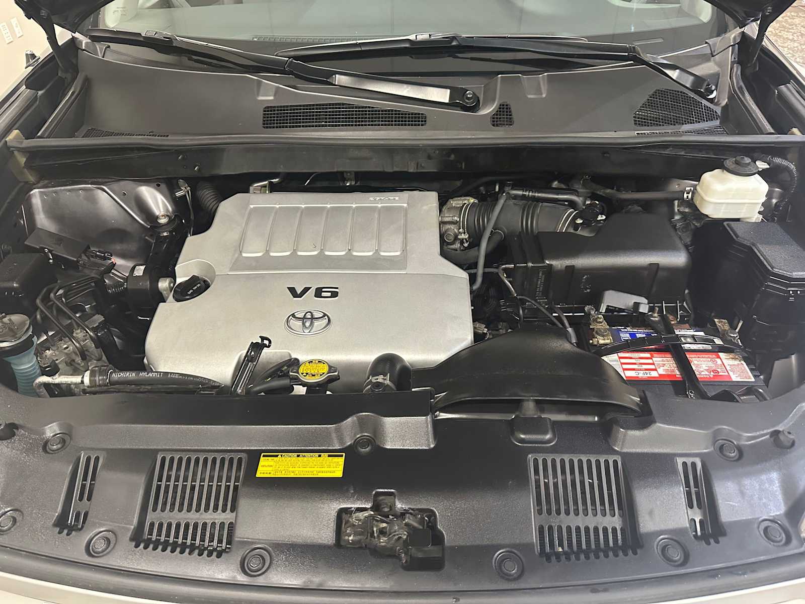 Thumbnail: 2012 Toyota Highlander - 9