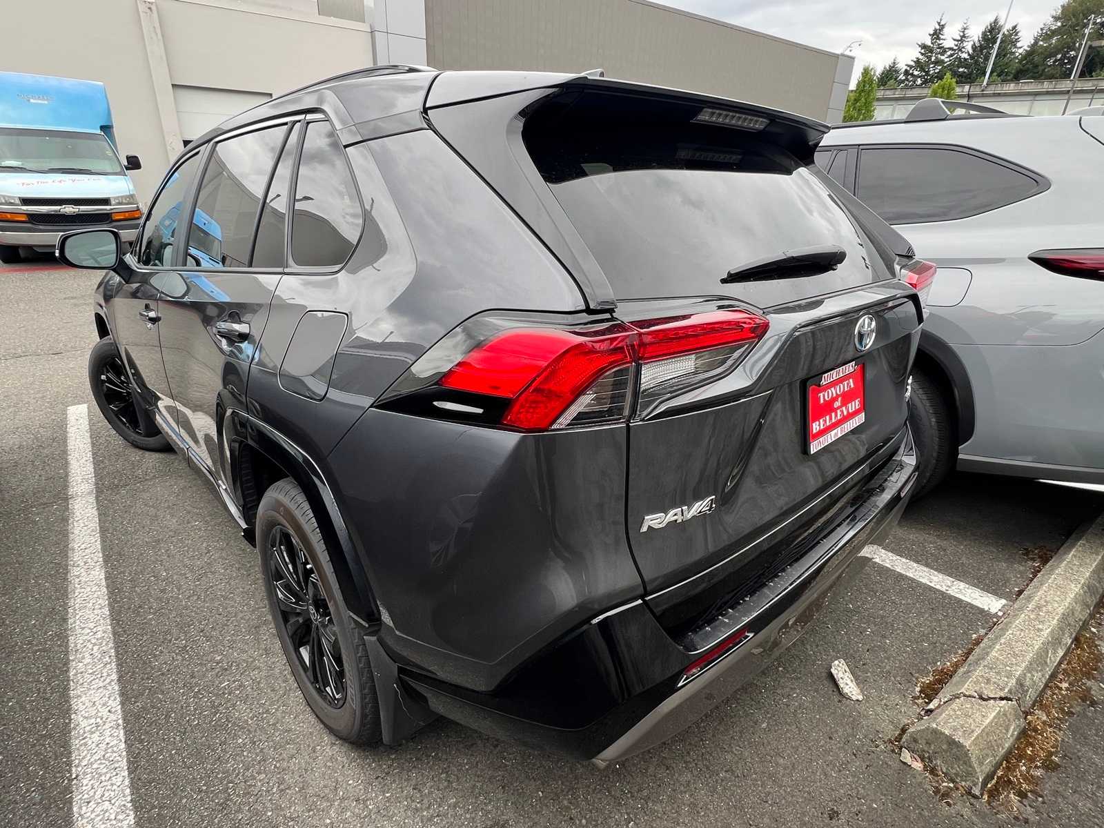 Thumbnail: 2024 Toyota RAV4 - 10