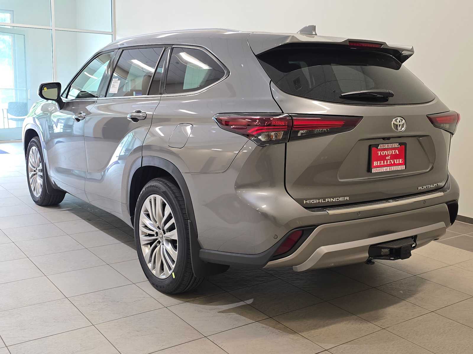Thumbnail: 2026 Toyota Highlander - 4