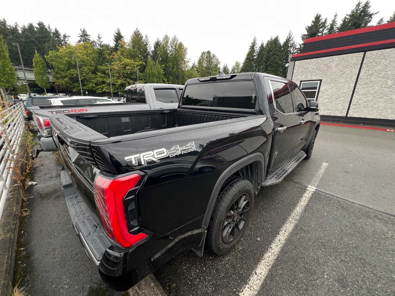 Thumbnail: 2022 Toyota Tundra - 9