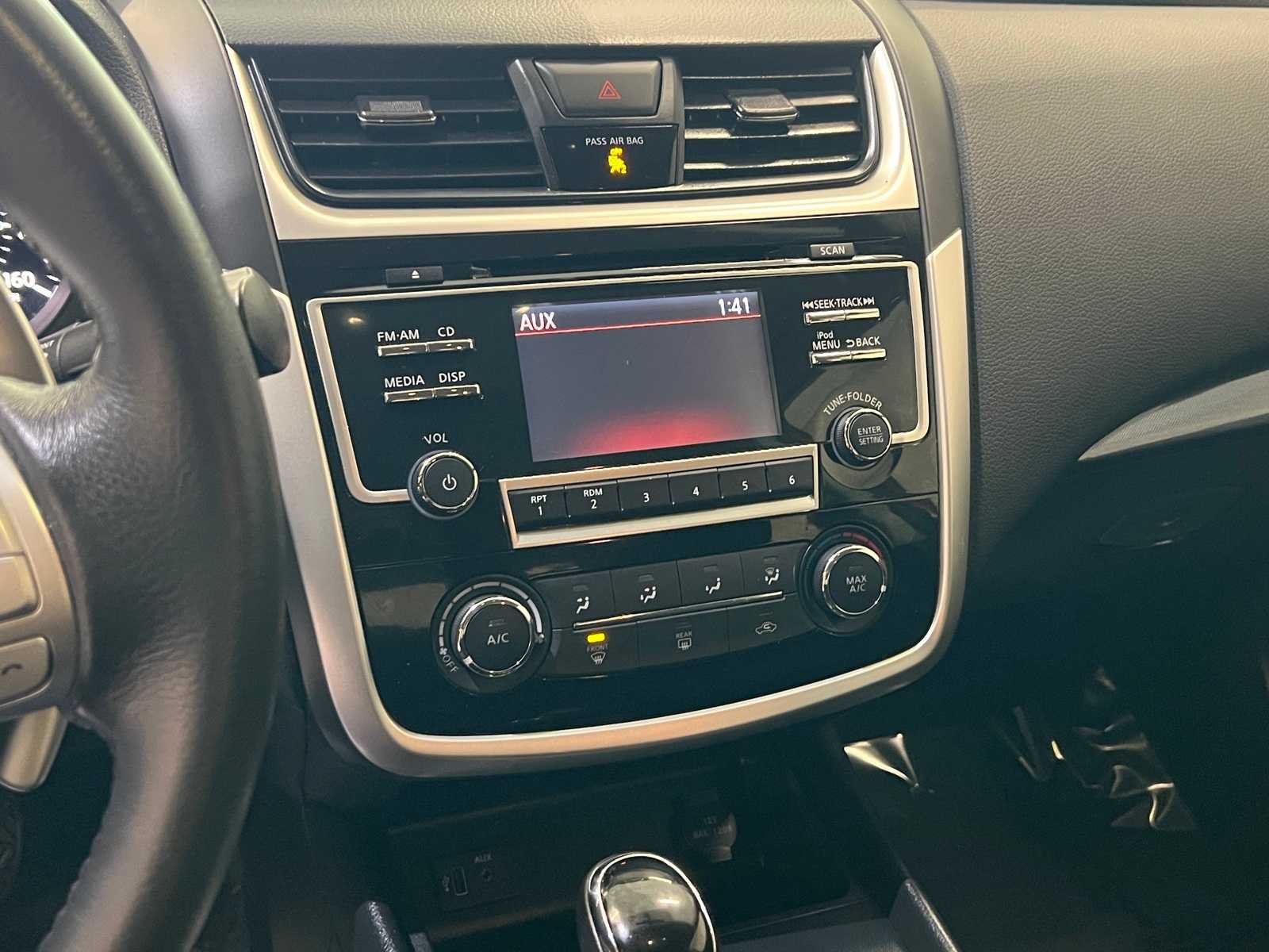 Thumbnail: 2018 Nissan Altima - 22