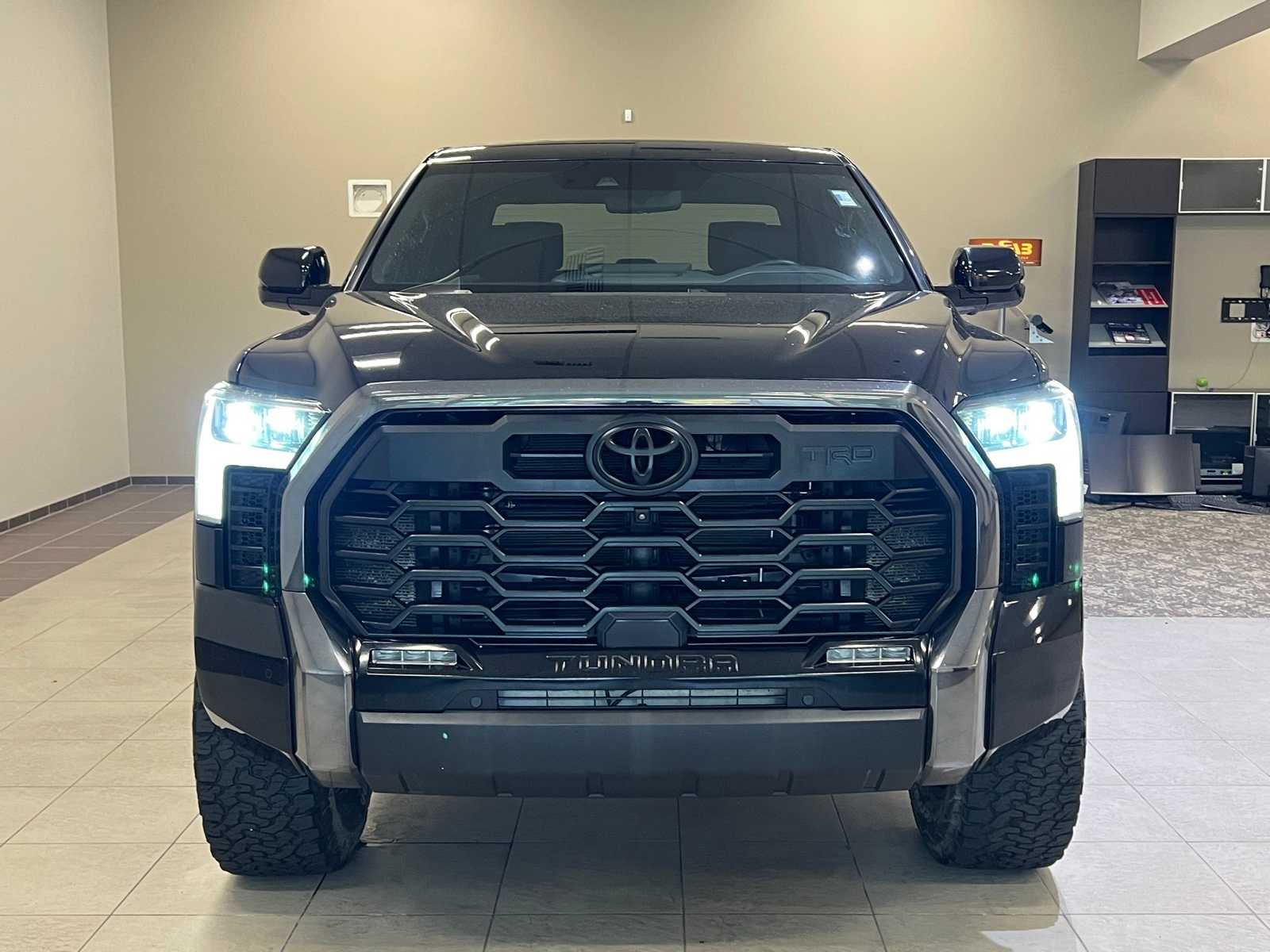 Thumbnail: 2023 Toyota Tundra - 8