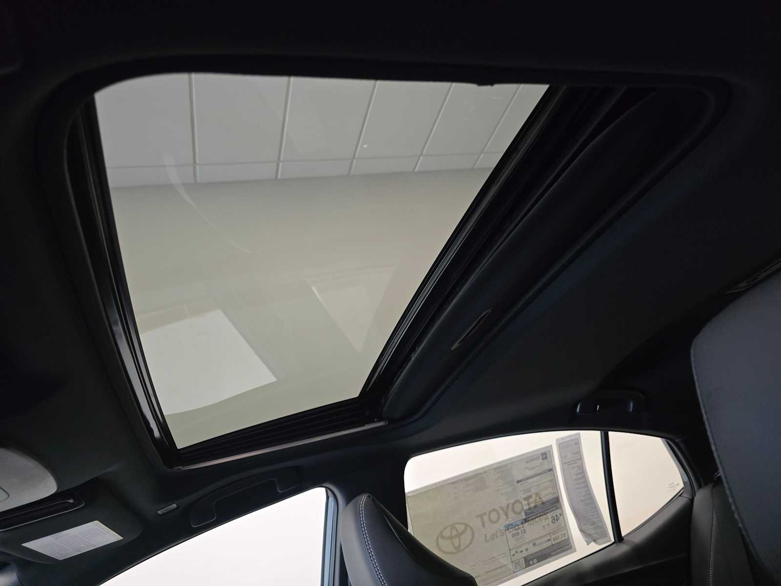 Thumbnail: 2026 Toyota Camry - 21