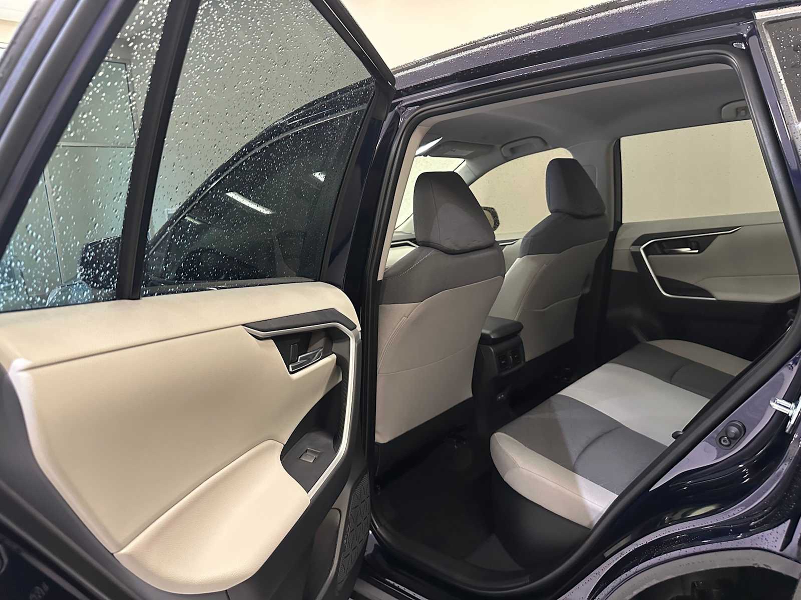 Thumbnail: 2025 Toyota RAV4 - 39