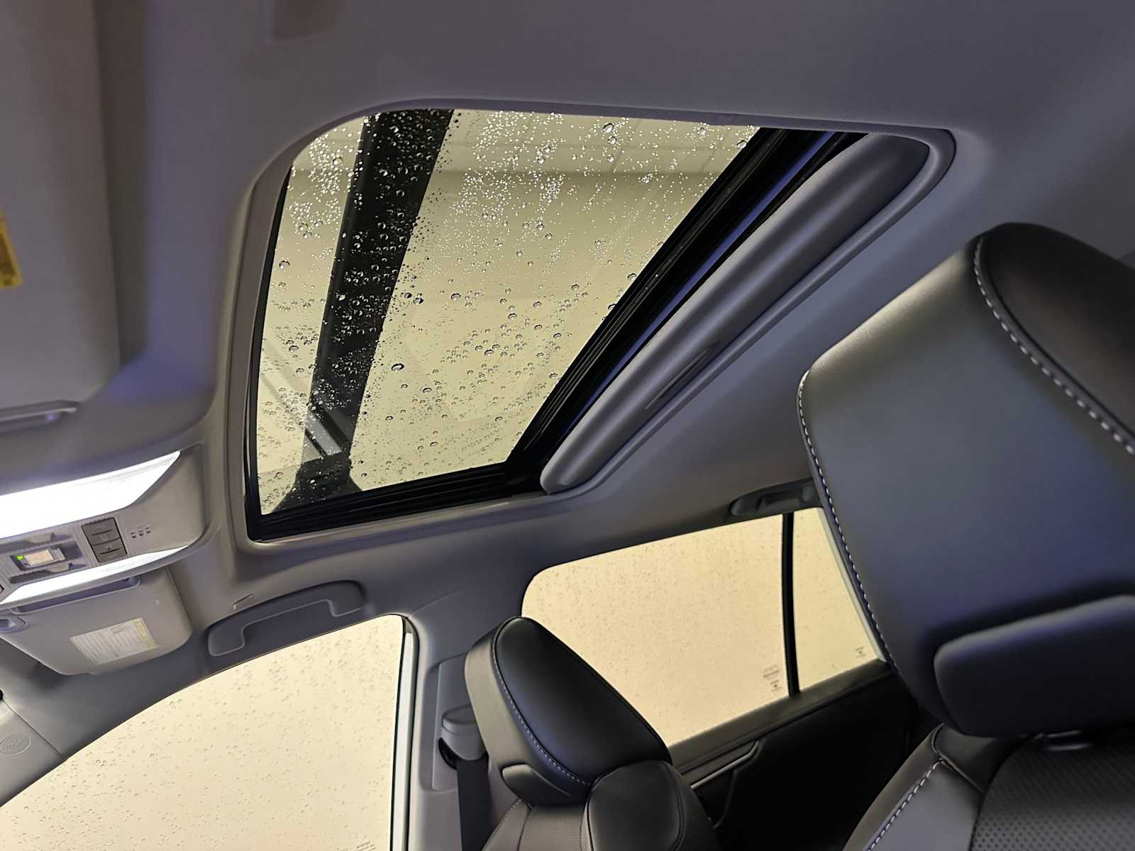 Thumbnail: 2024 Toyota RAV4 - 21