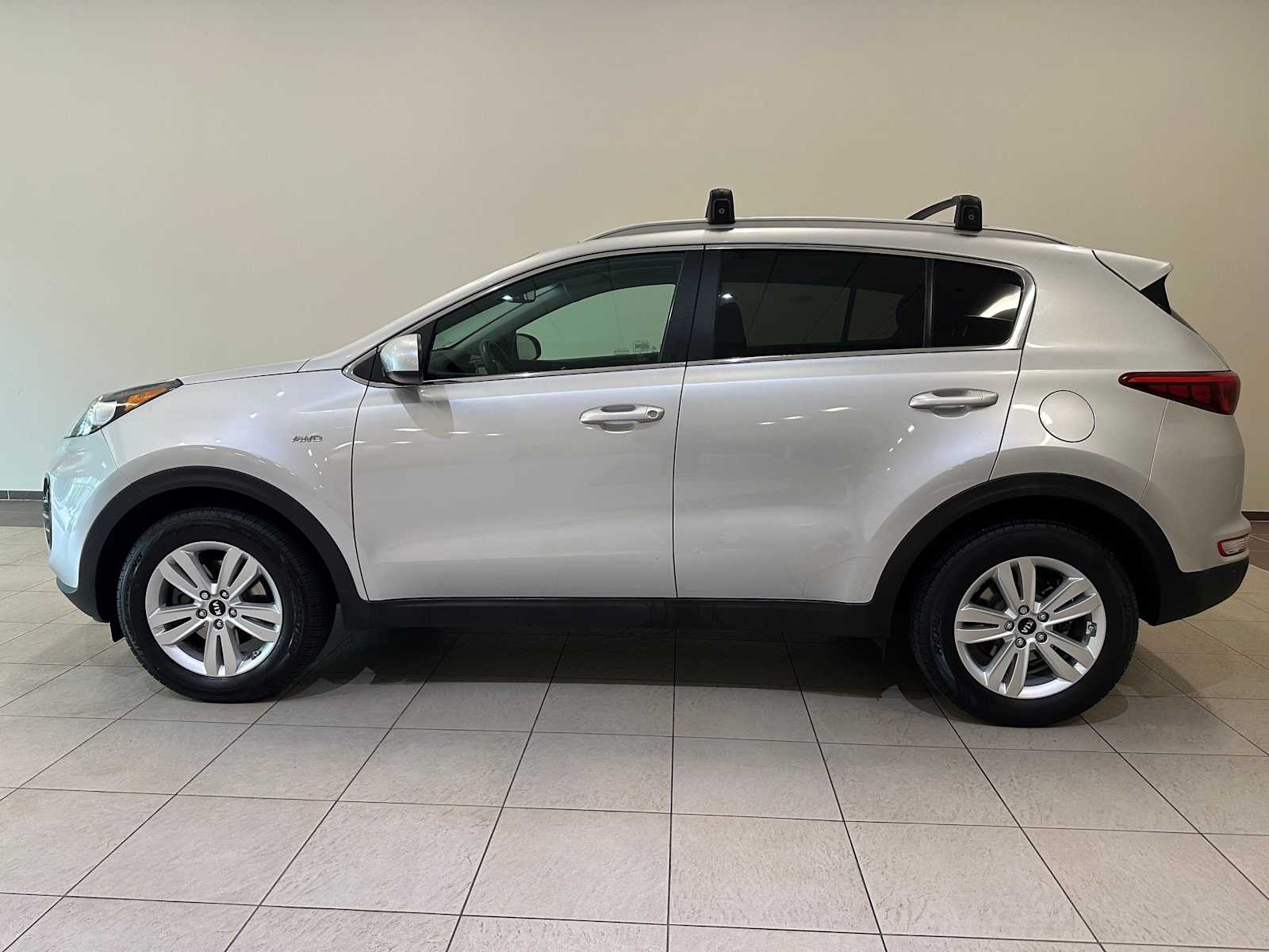 Thumbnail: 2017 Kia Sportage - 3