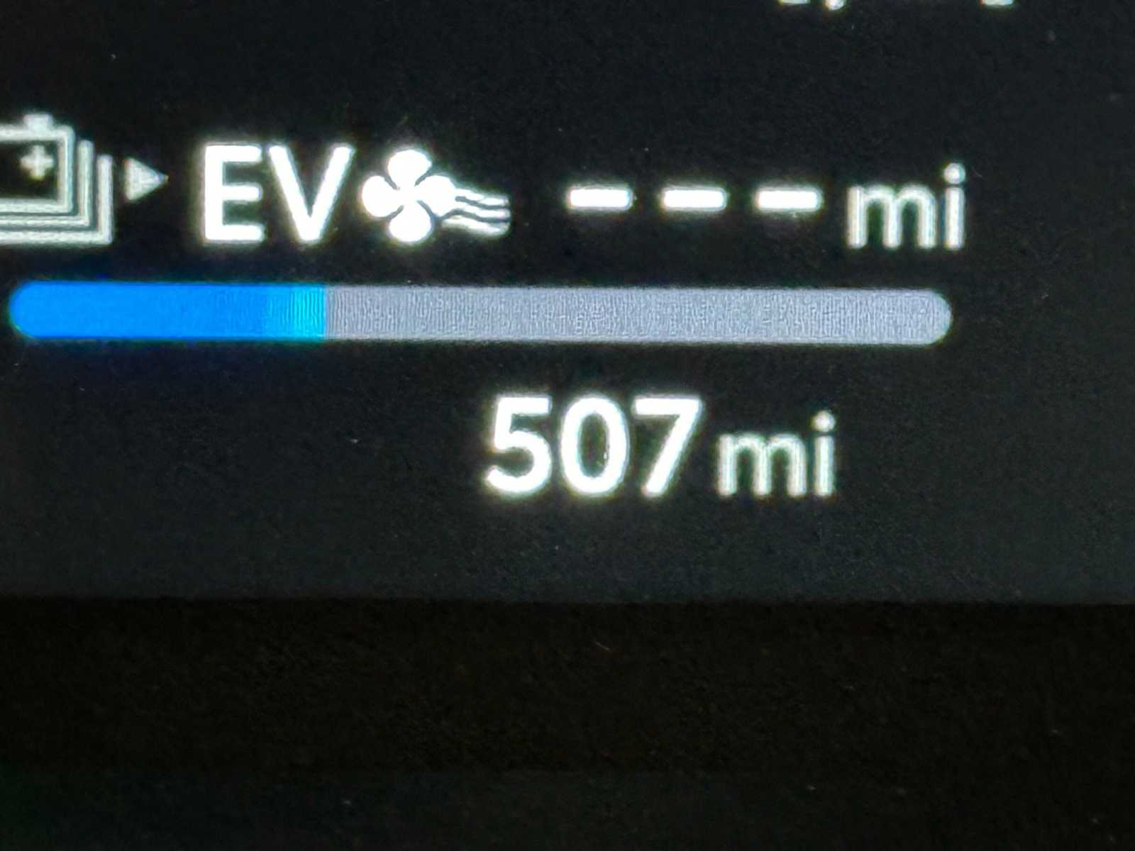 Thumbnail: 2025 Toyota RAV4 - 20