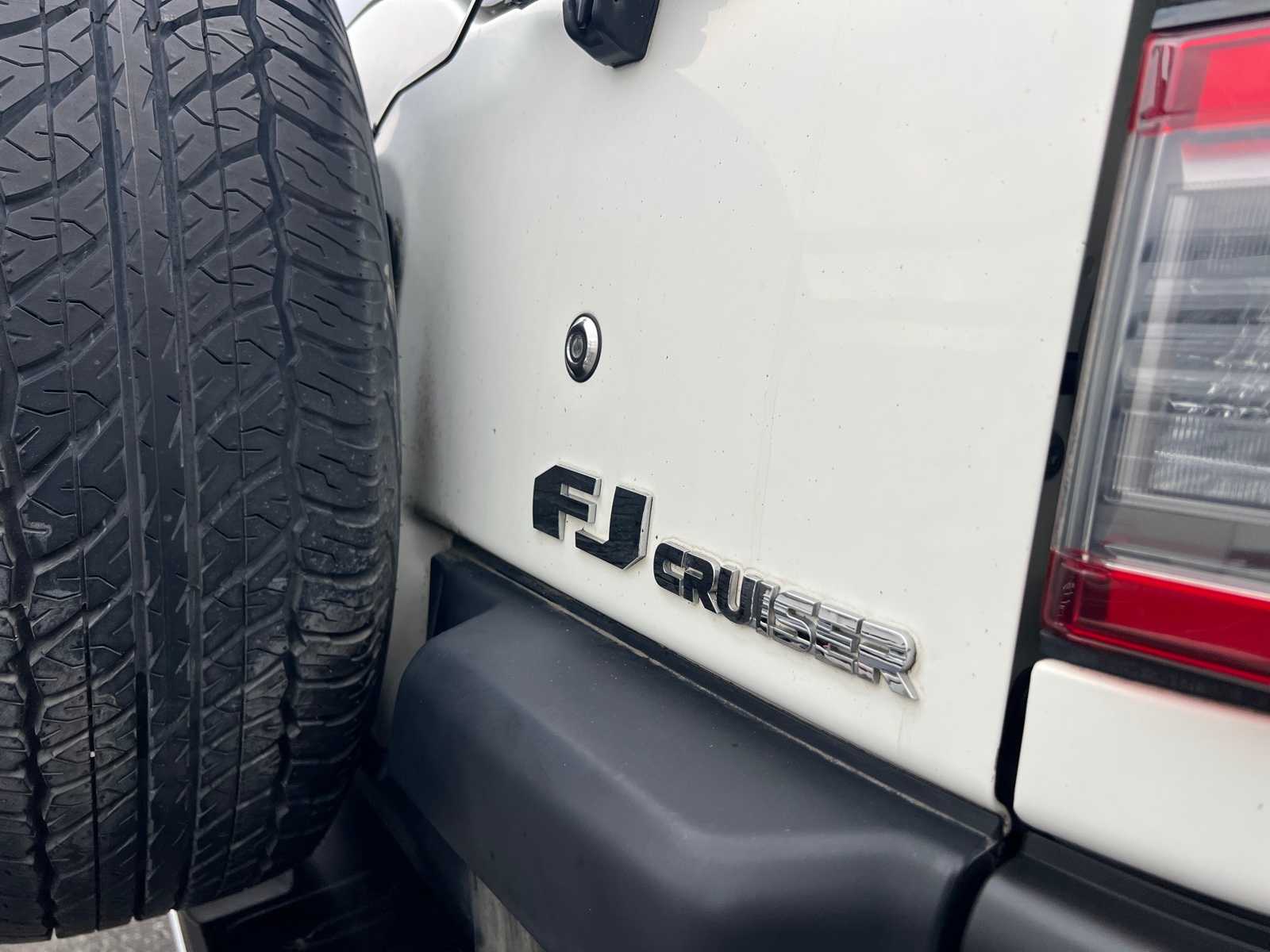 Thumbnail: 2012 Toyota FJ Cruiser - 10