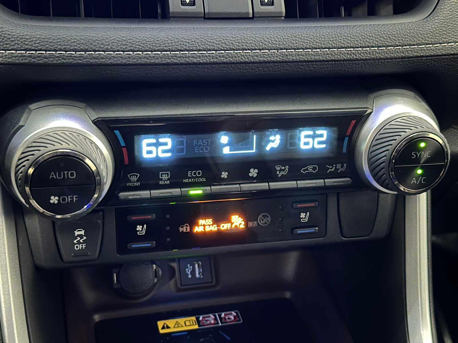 Thumbnail: 2023 Toyota RAV4 - 14