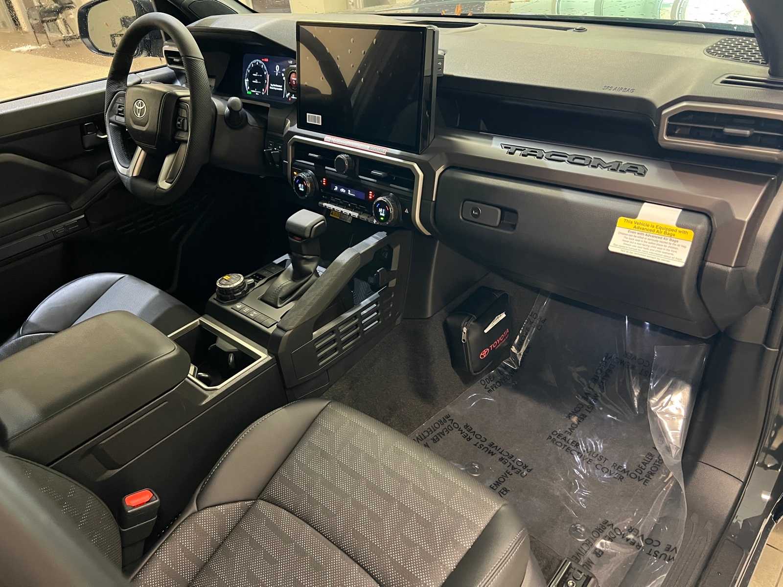 Thumbnail: 2025 Toyota Tacoma - 15