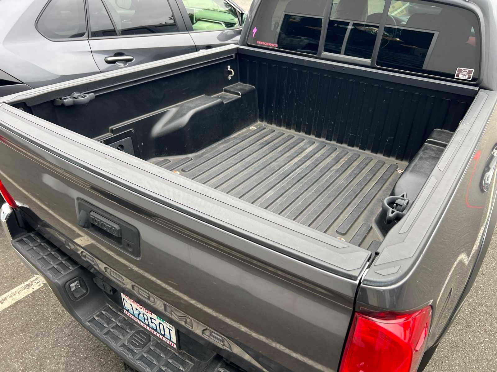 Thumbnail: 2017 Toyota Tacoma - 10