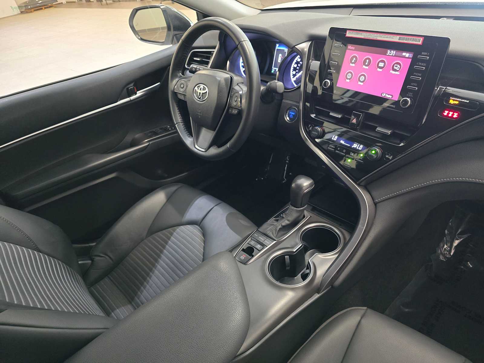 Thumbnail: 2024 Toyota Camry - 28