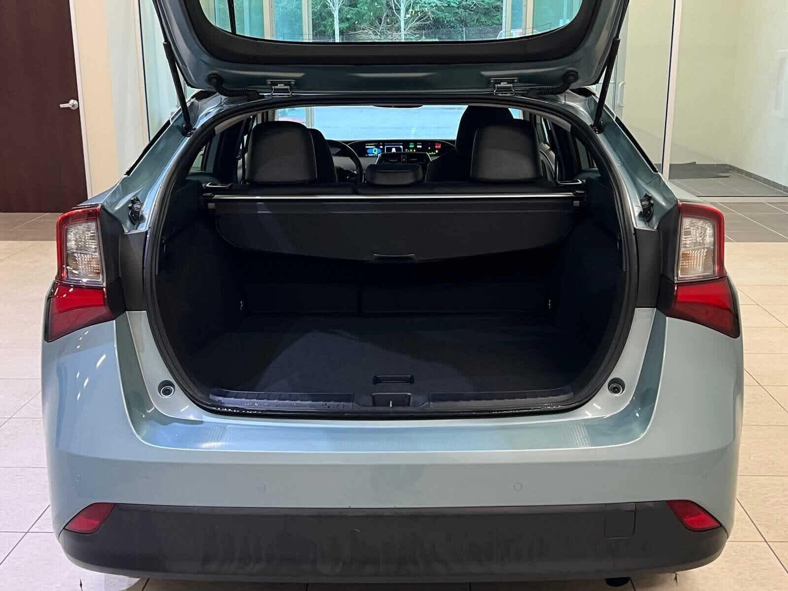 Thumbnail: 2022 Toyota Prius - 27