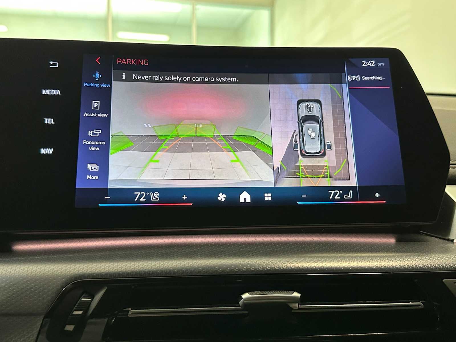 Thumbnail: 2024 BMW X1 - 14