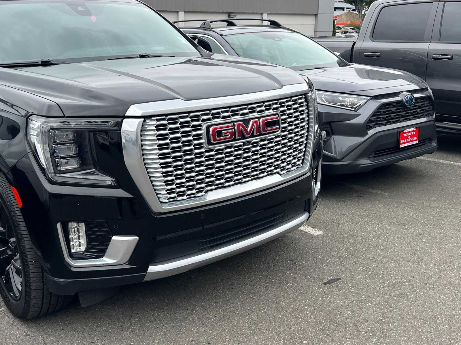 Thumbnail: 2022 GMC Yukon - 4