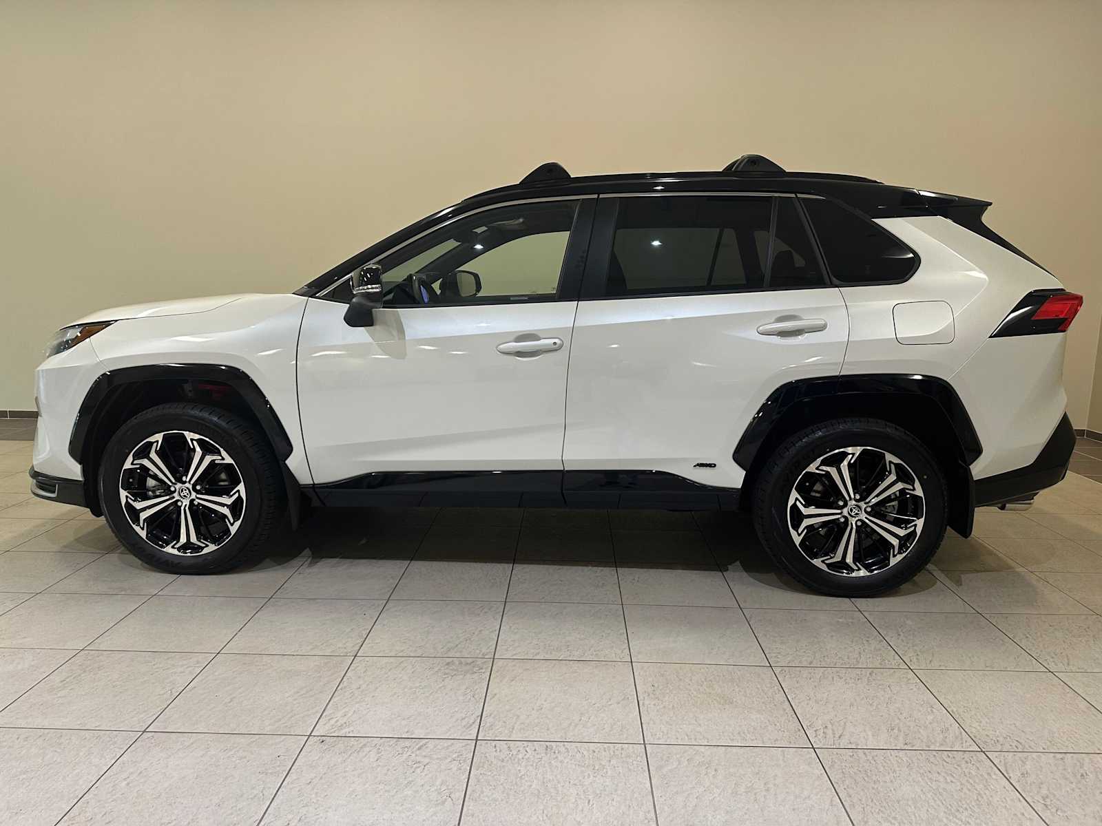 Thumbnail: 2025 Toyota RAV4 - 3