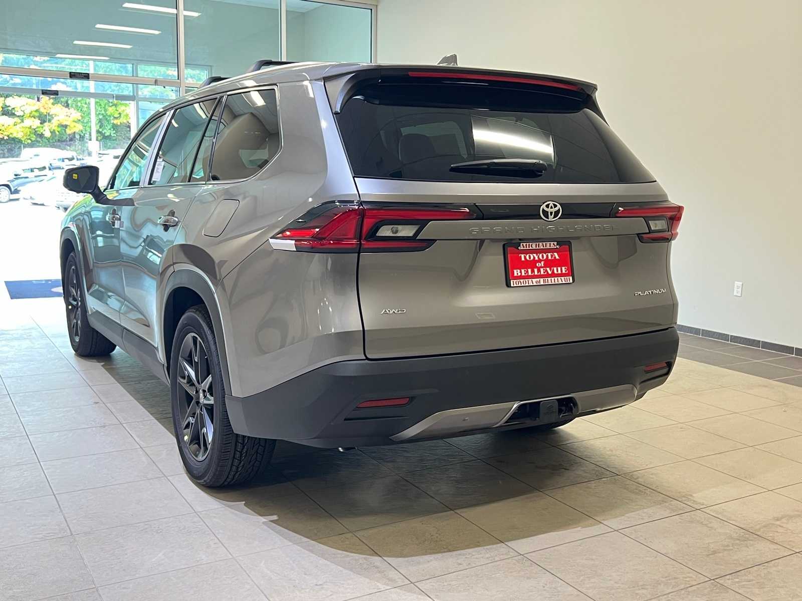 Thumbnail: 2026 Toyota Grand Highlander - 4