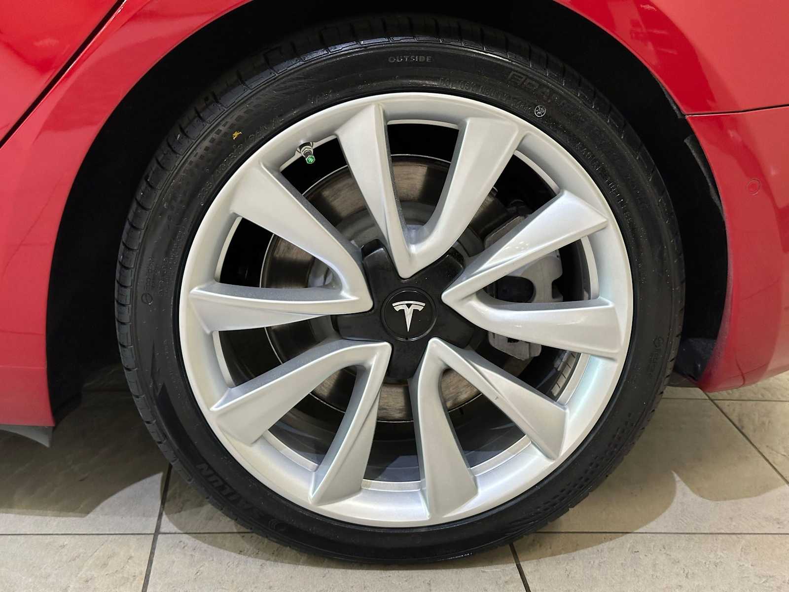 Thumbnail: 2019 Tesla Model 3 - 7