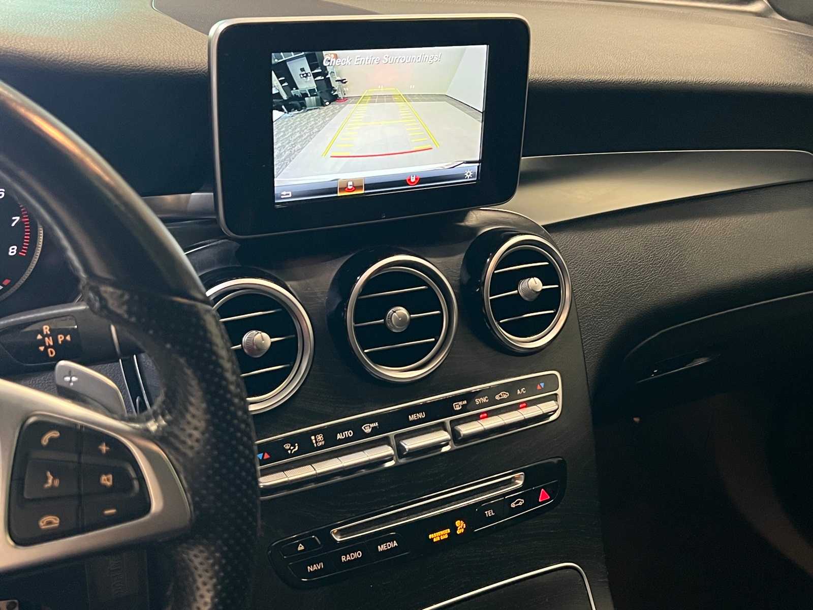 Thumbnail: 2018 Mercedes-Benz GLC - 25
