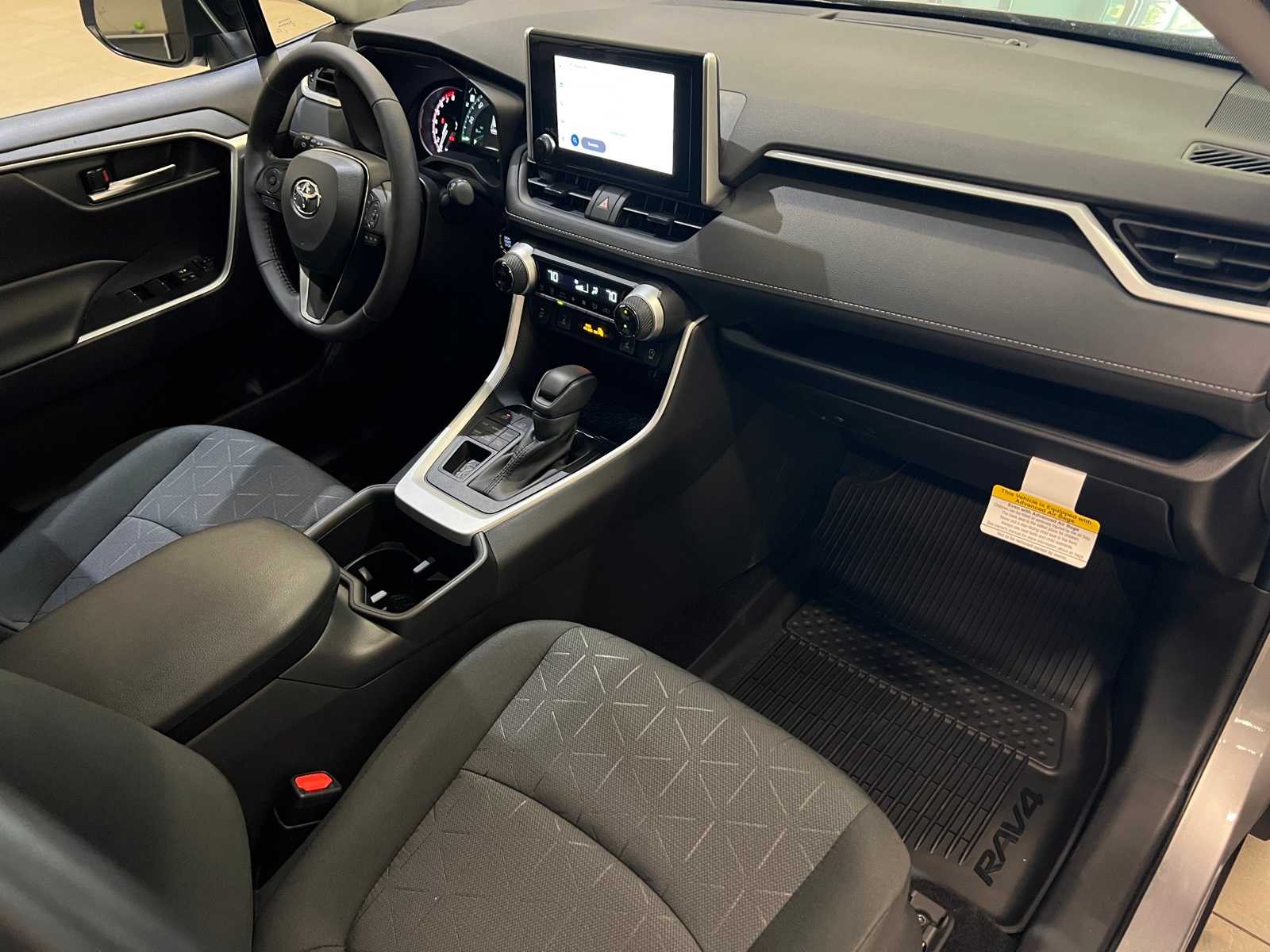 Thumbnail: 2025 Toyota RAV4 - 15