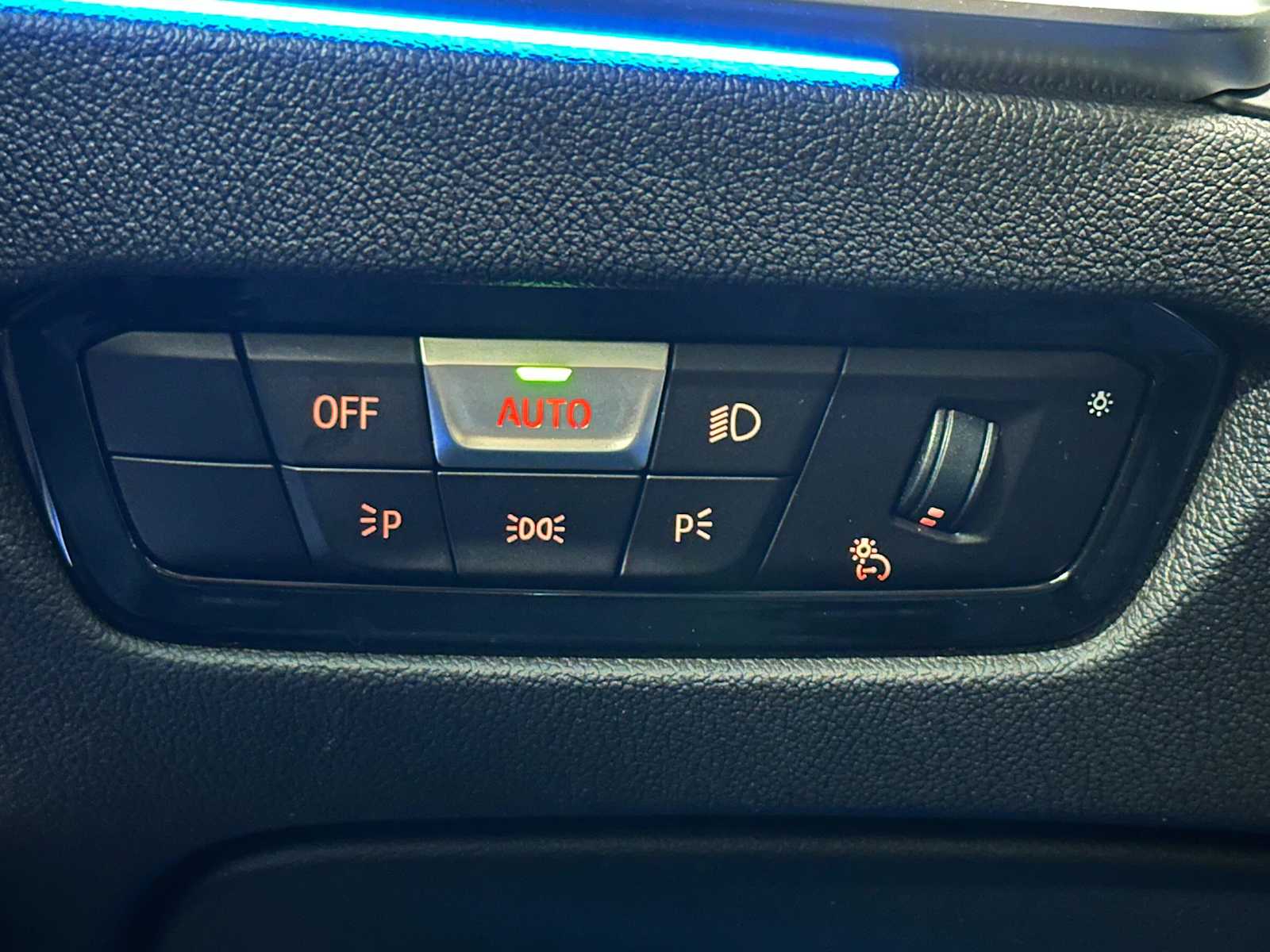 Thumbnail: 2021 BMW 3 Series - 18