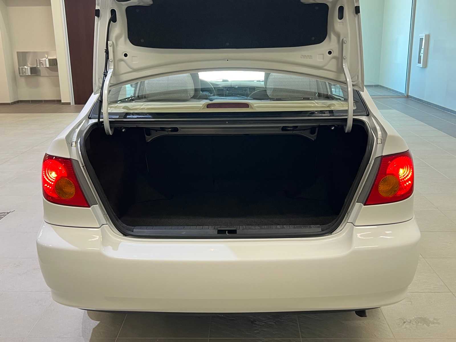 Thumbnail: 2004 Toyota Corolla - 23