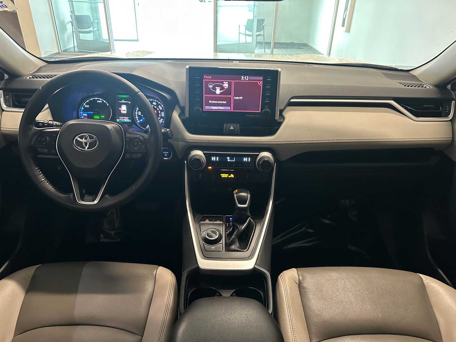Thumbnail: 2019 Toyota RAV4 - 10