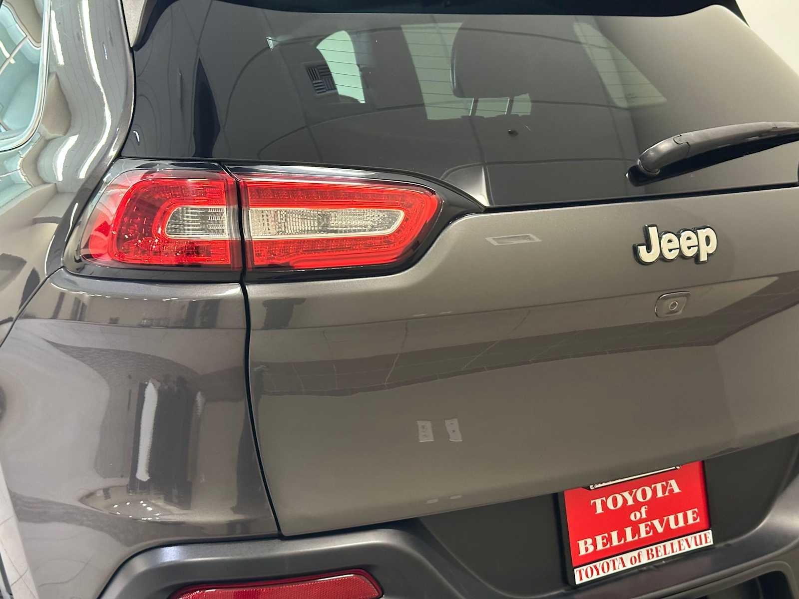 Thumbnail: 2015 Jeep Cherokee - 7