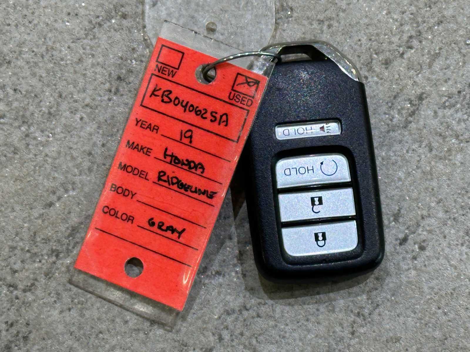 Thumbnail: 2019 Honda Ridgeline - 32