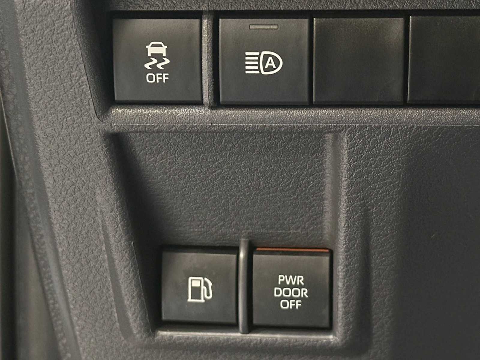 Thumbnail: 2024 Toyota Sienna - 17