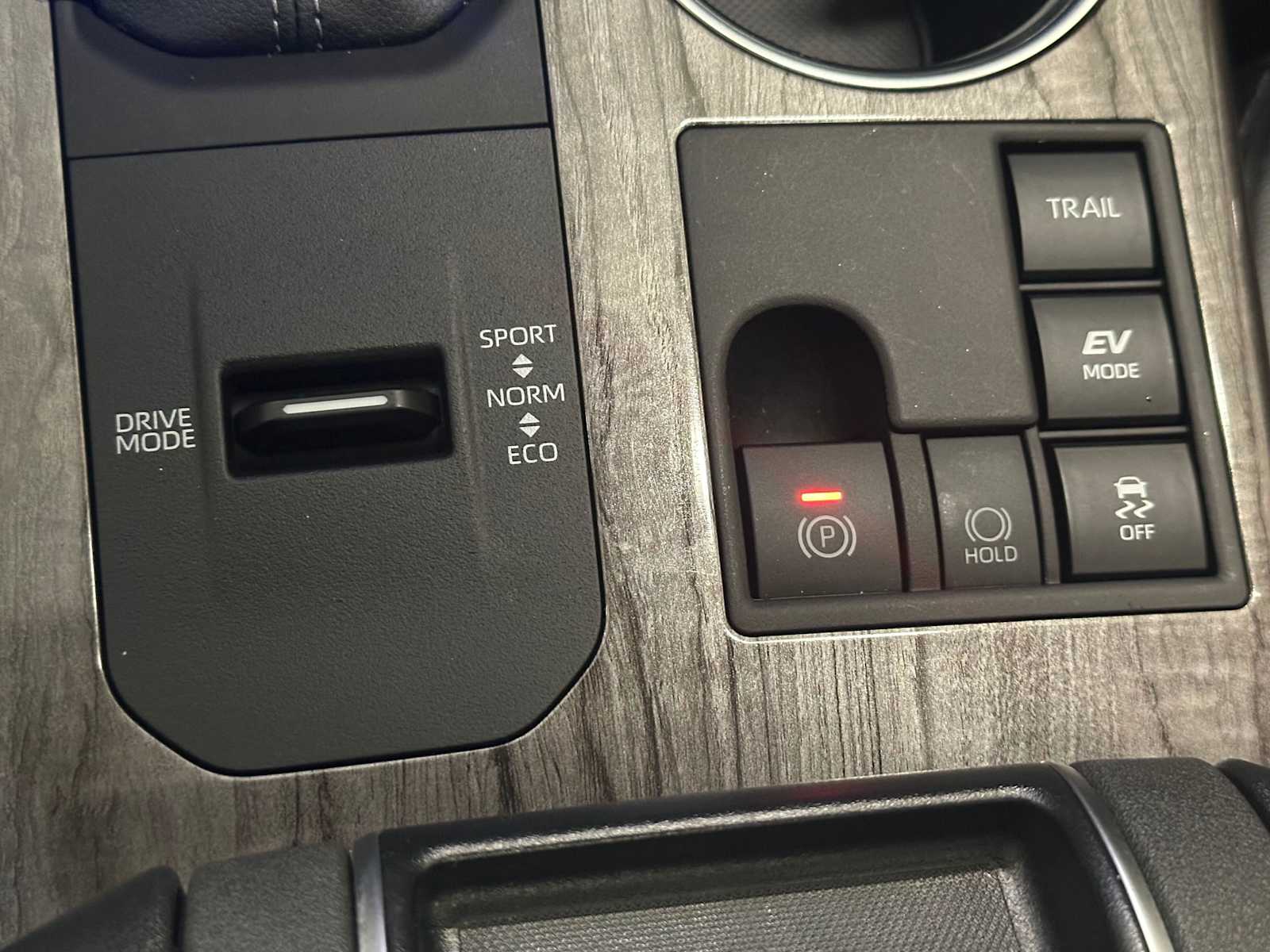 Thumbnail: 2025 Toyota Highlander - 15