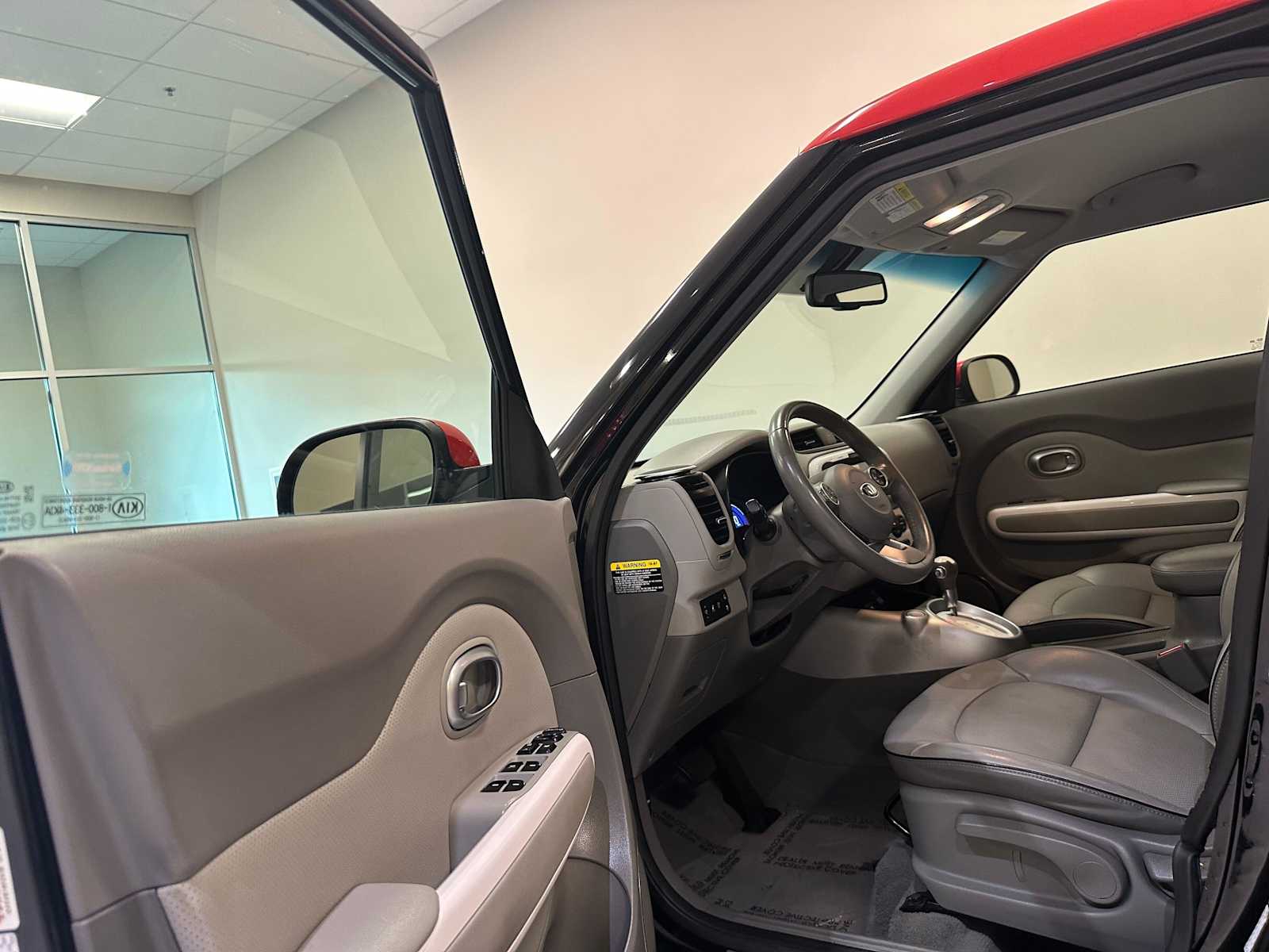 Thumbnail: 2016 Kia Soul EV - 22