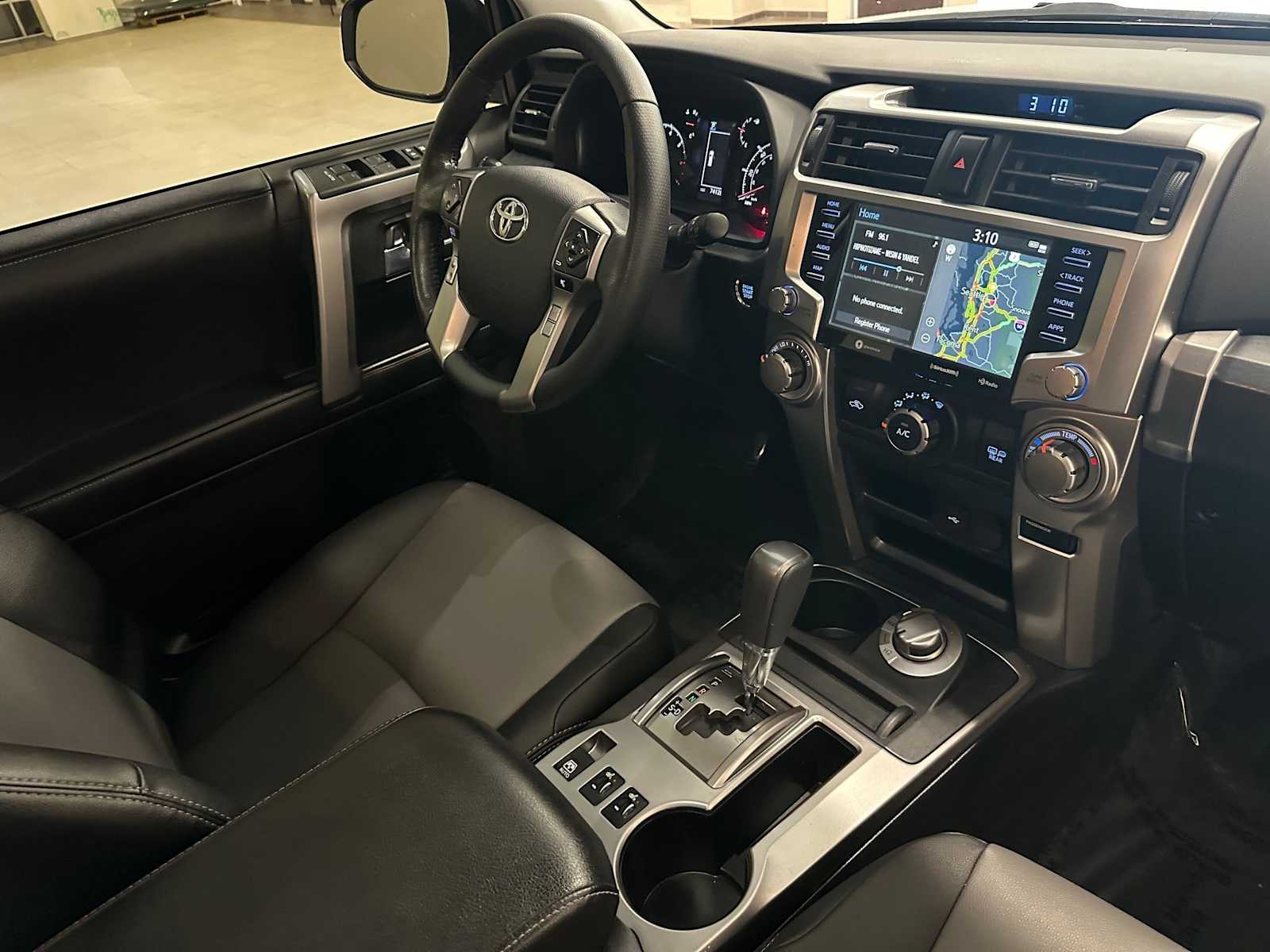 Thumbnail: 2023 Toyota 4Runner - 31