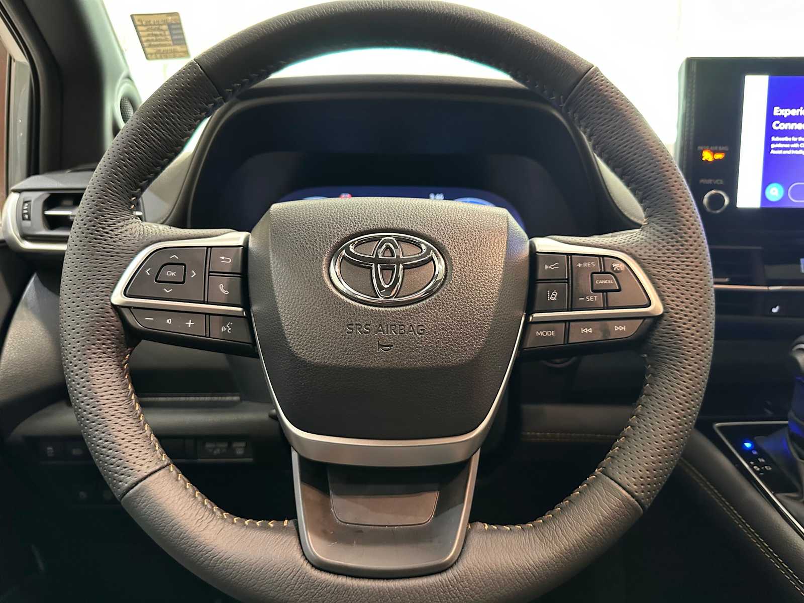 Thumbnail: 2025 Toyota Sienna - 11